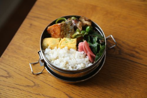 鮭と椎茸のバターポン酢炒め弁当と芦屋散策