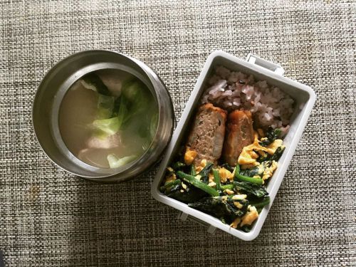 レタスと豚肉スープ＋新弁当箱投入
